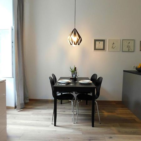 Max, Ruhige Sonnige Wohnung In Praternaehe Viena Exterior foto