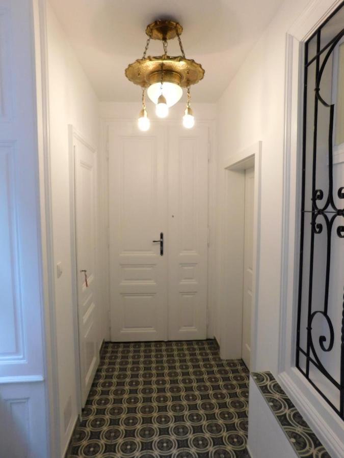Max, Ruhige Sonnige Wohnung In Praternaehe Viena Exterior foto